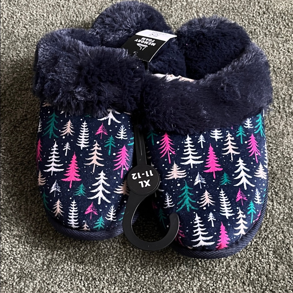 Women's Fuzzy Forest Slippers
